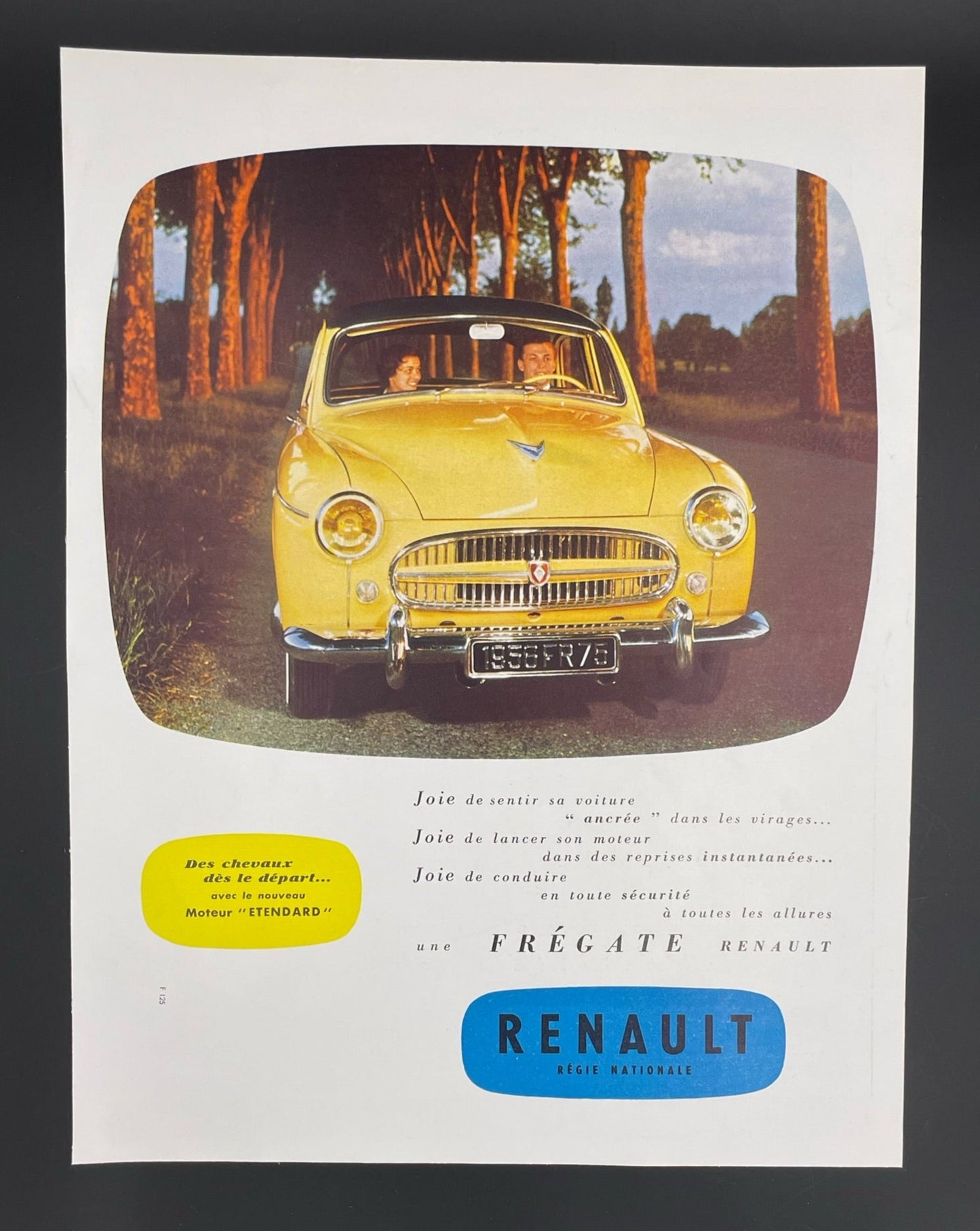 Publicité - Automobile - Renault - Frégate jaune - 1955